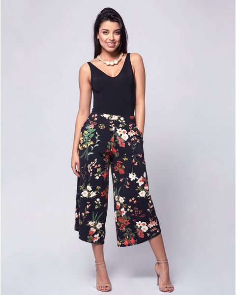 calça pantacourt floral renner